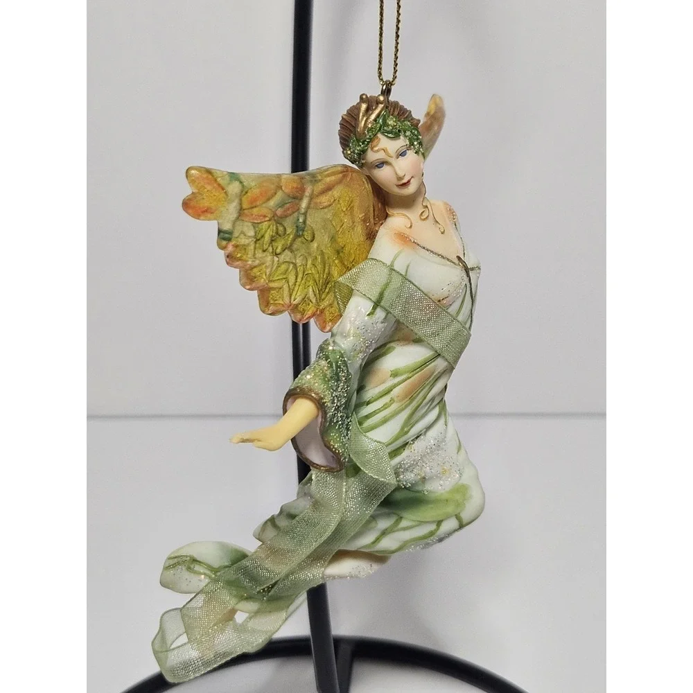 Ashton Drake Dragonfly Among Lilies On Wings of Light Heirloom Fairy Ornament 03